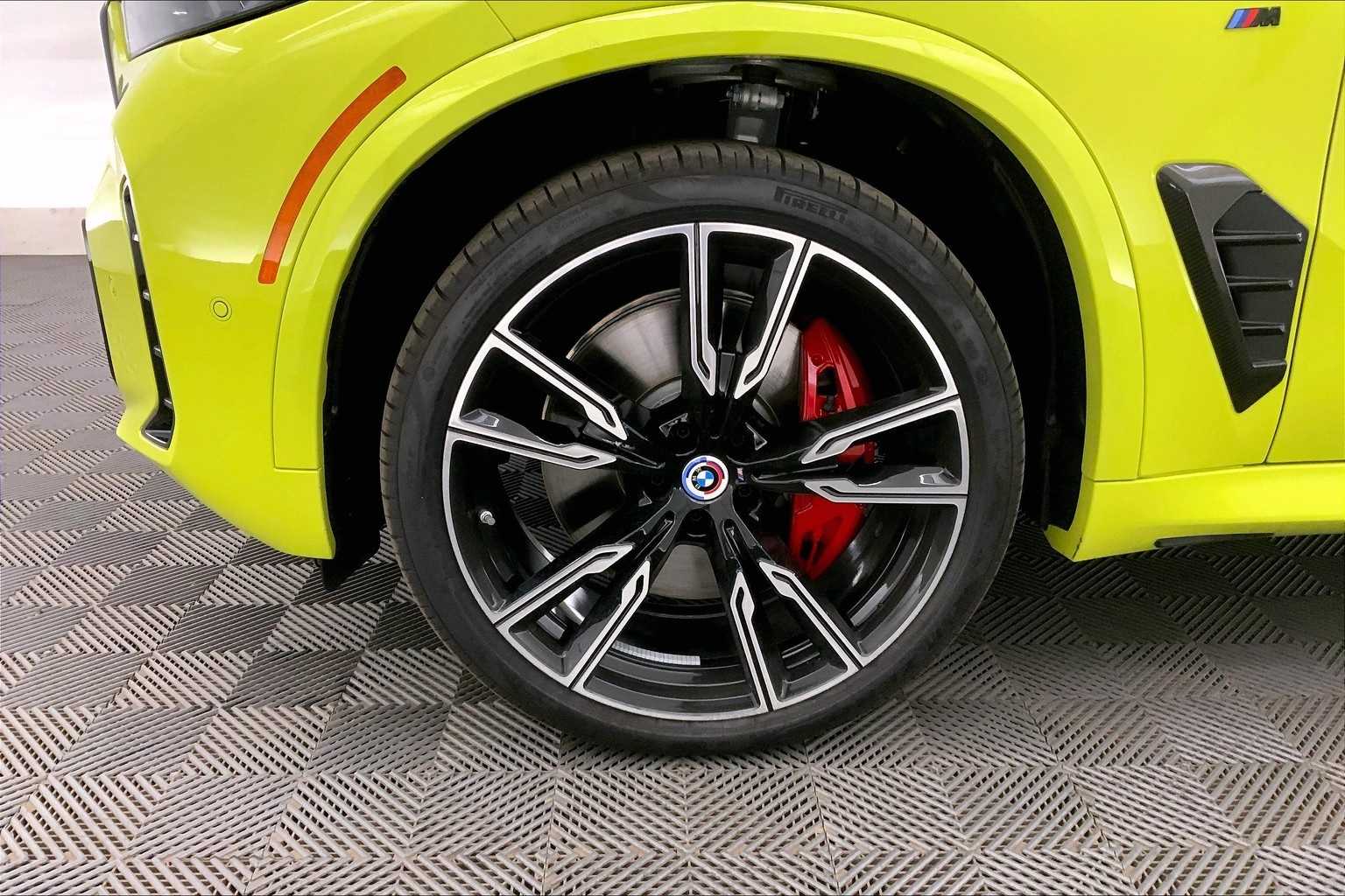 Thumbnail: 2025 BMW X5 - 8