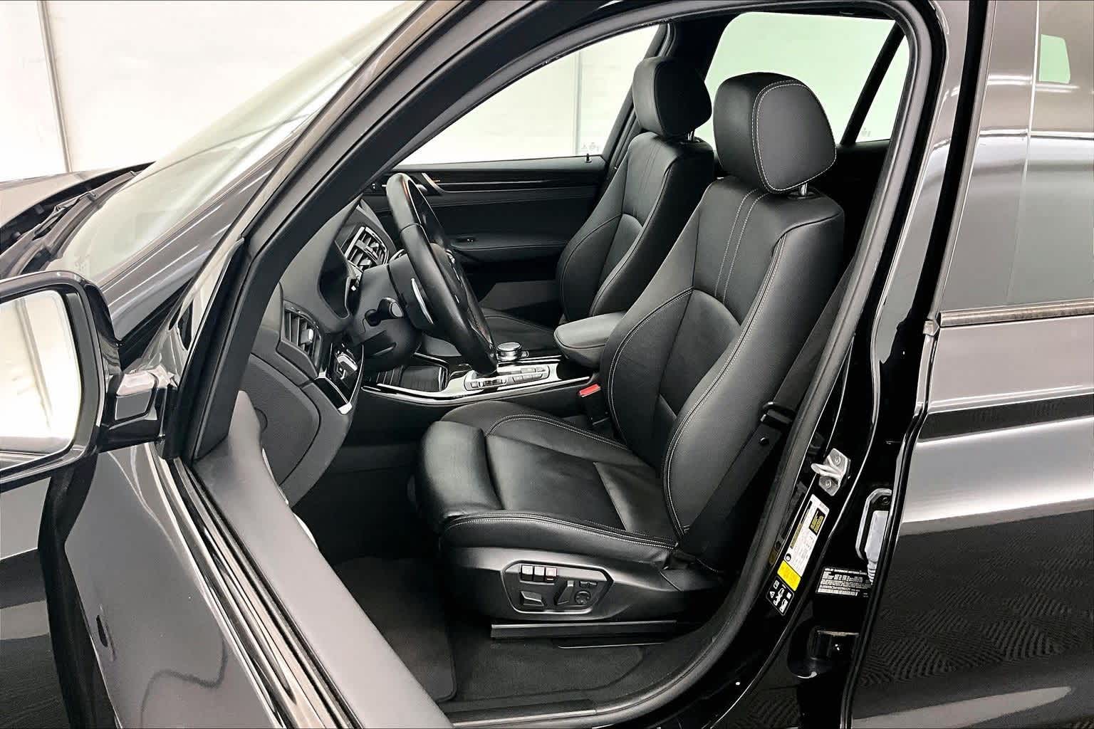 Thumbnail: 2017 BMW X3 - 11