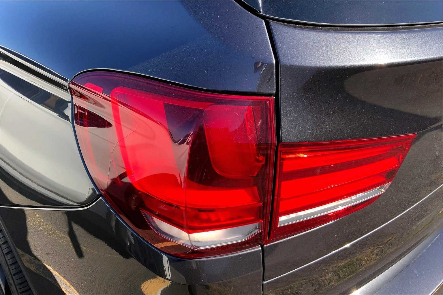 Thumbnail: 2018 BMW X5 - 15