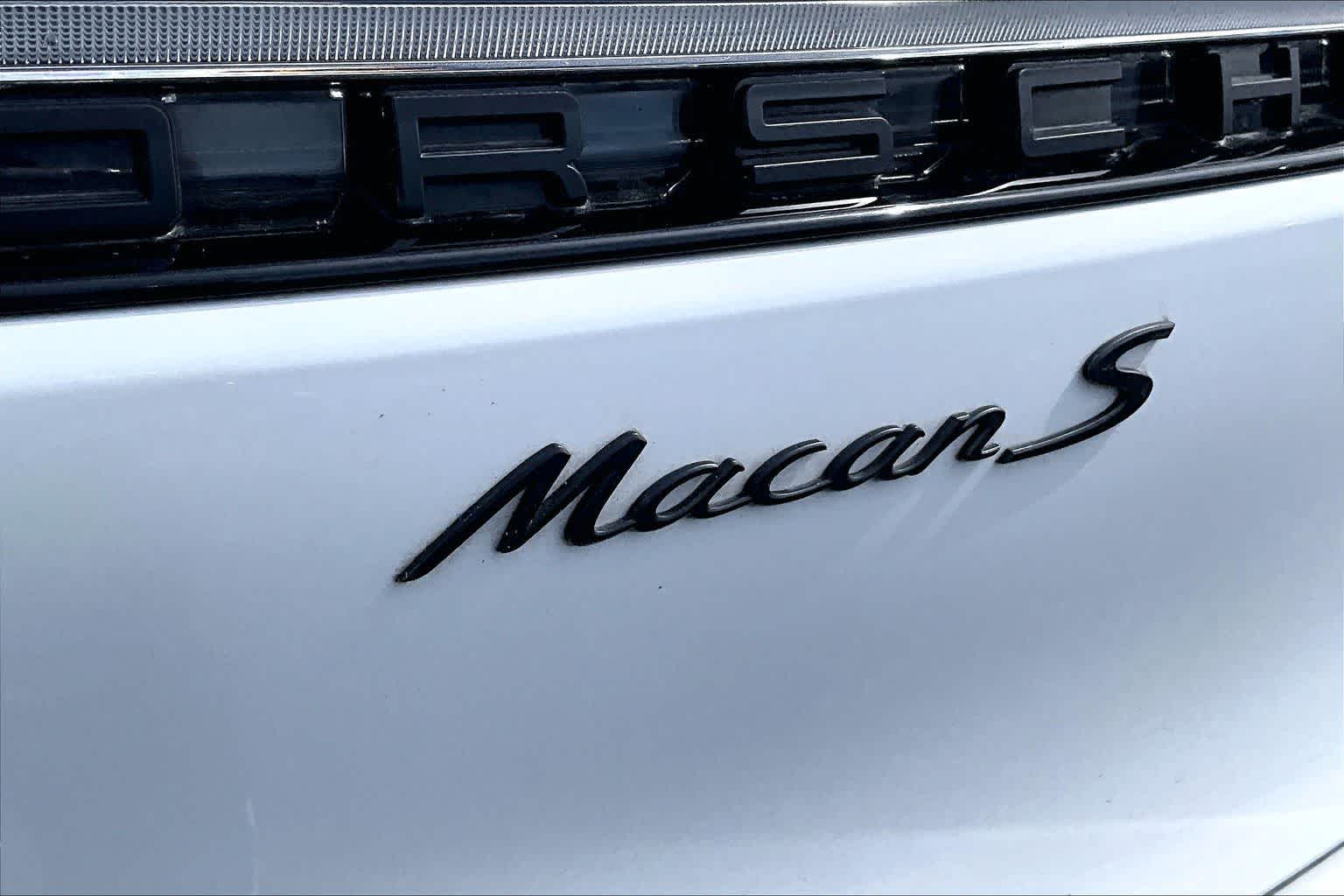 Thumbnail: 2024 Porsche Macan - 7