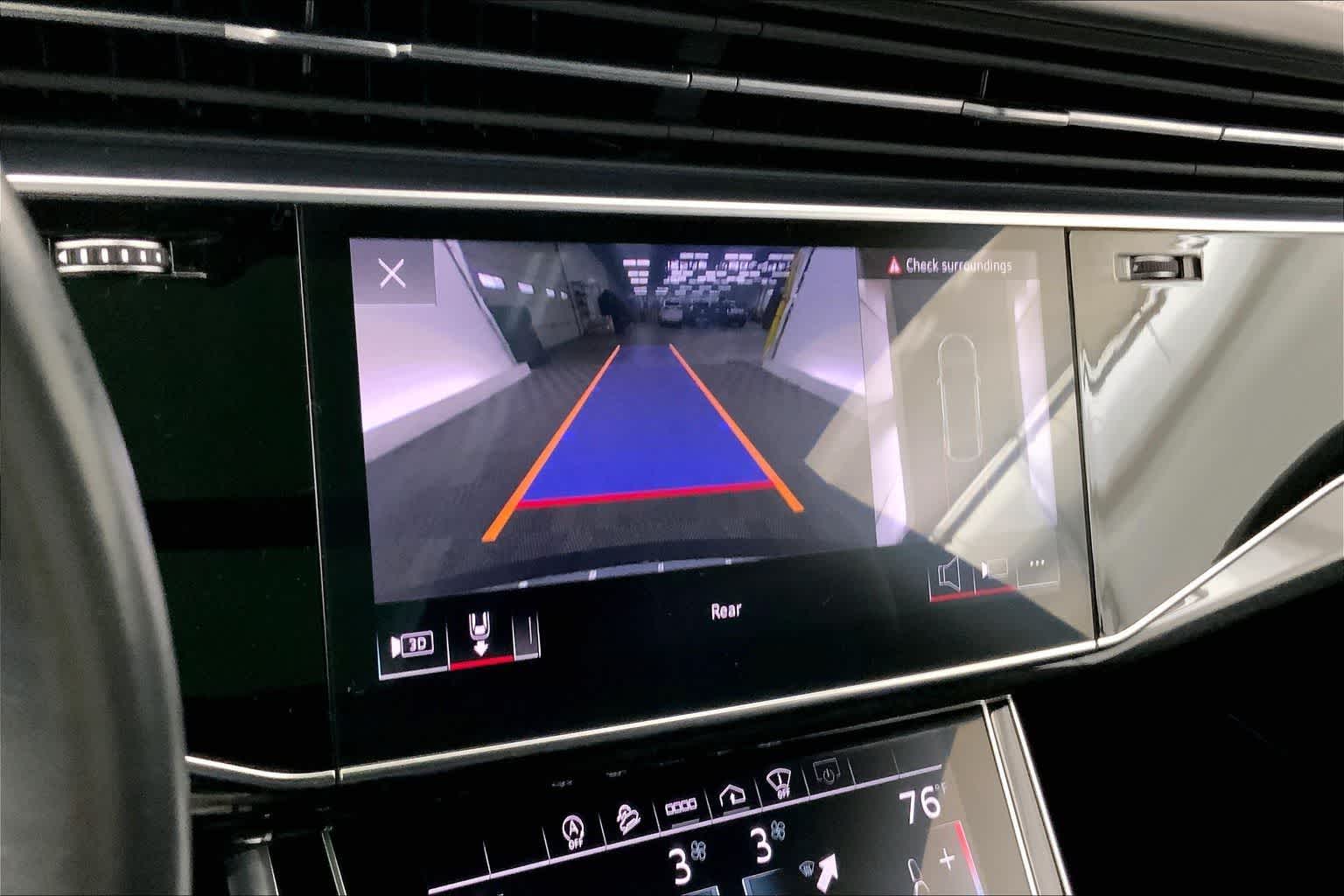 Thumbnail: 2022 Audi Q8 - 26