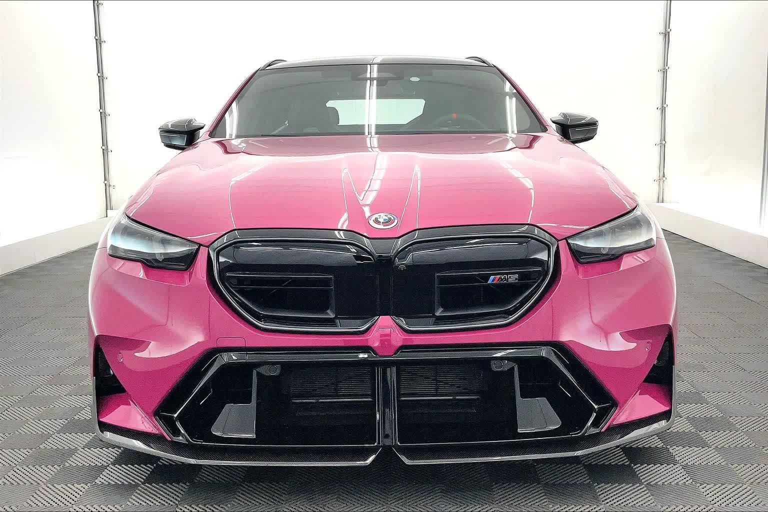 Thumbnail: 2026 BMW M5 - 6