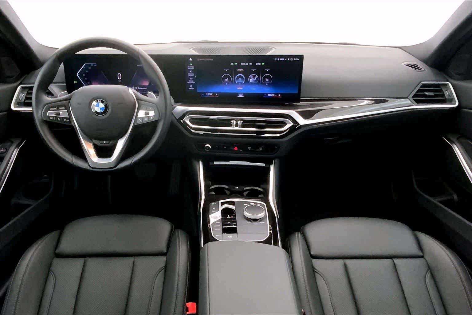 Thumbnail: 2024 BMW 3 Series - 10