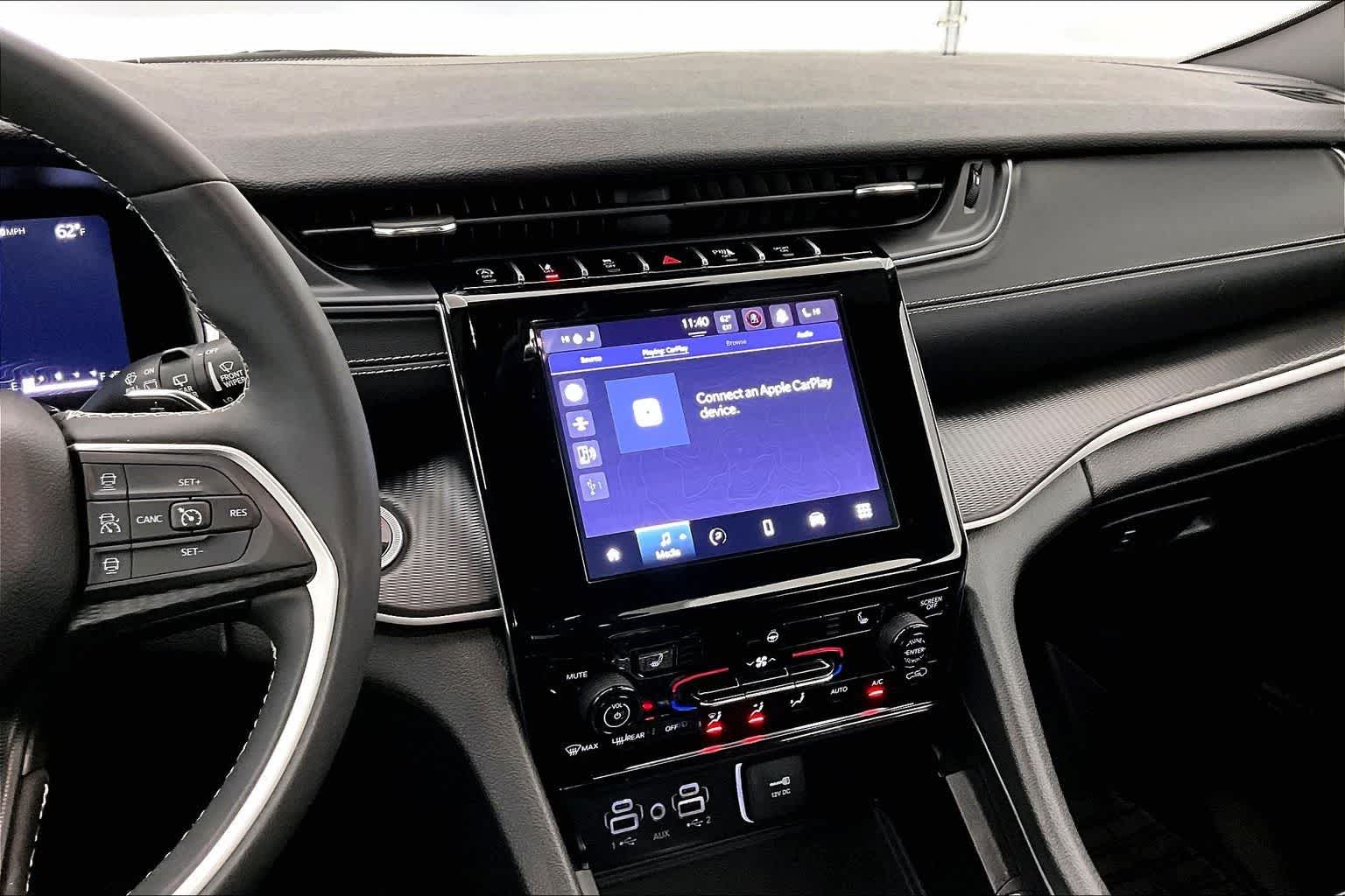 Thumbnail: 2023 Jeep Grand Cherokee - 15