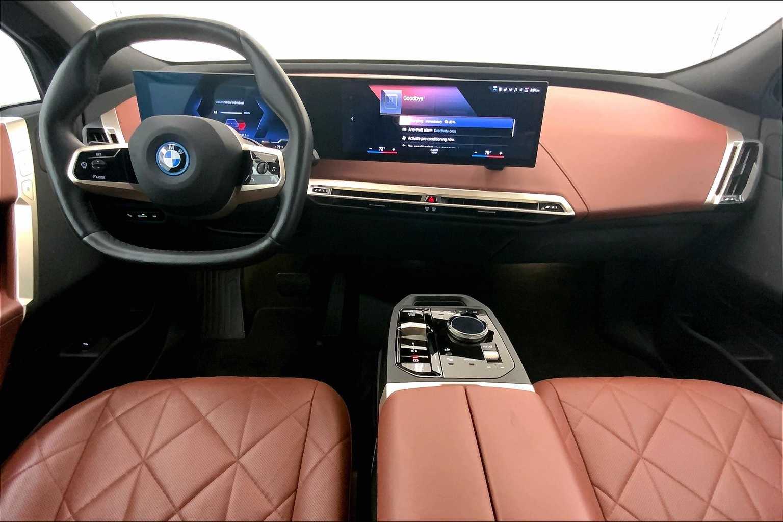 Thumbnail: 2023 BMW iX - 10