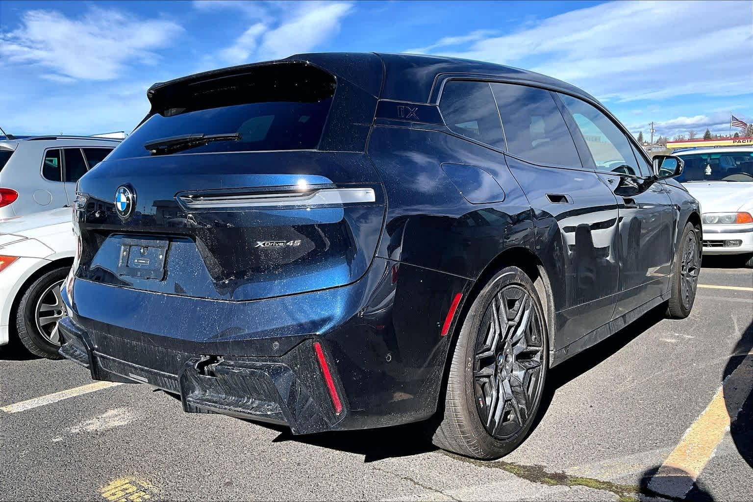 Thumbnail: 2026 BMW iX - 19