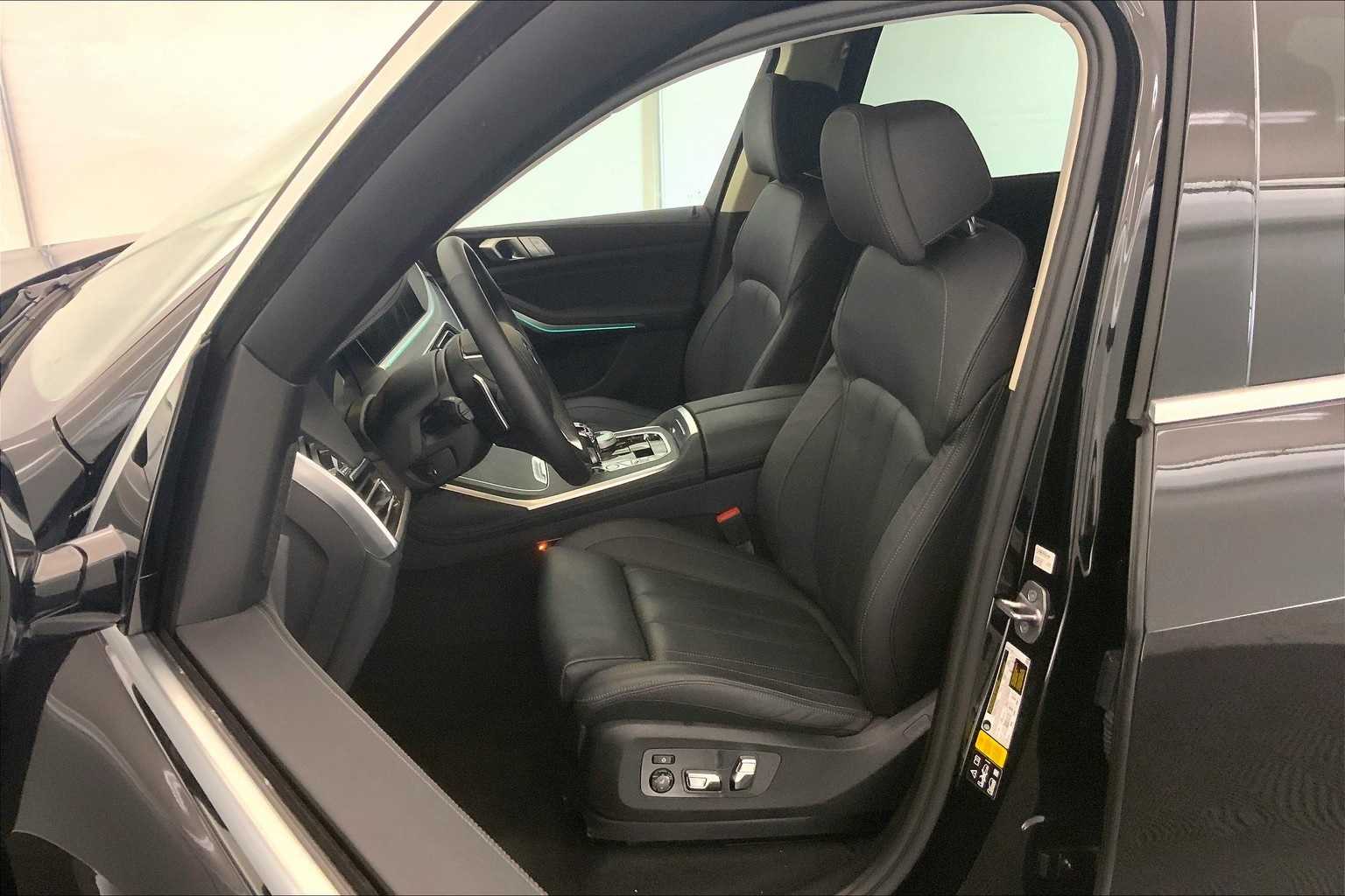 Thumbnail: 2022 BMW X7 - 11