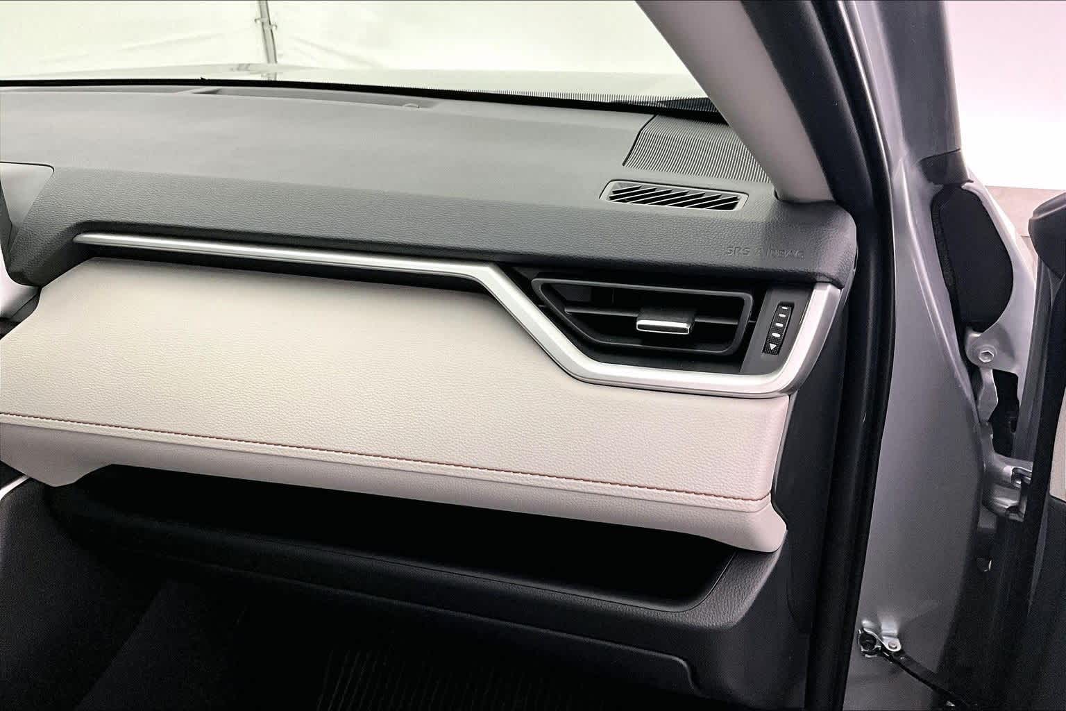 Thumbnail: 2025 Toyota RAV4 - 23