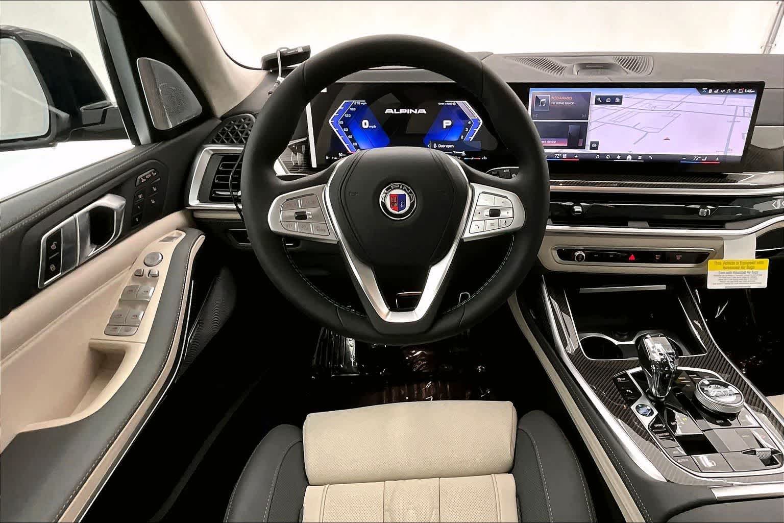 Thumbnail: 2026 BMW X7 - 15