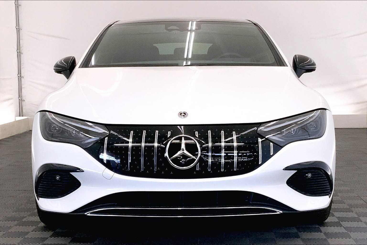 Thumbnail: 2024 Mercedes-Benz EQE - 6