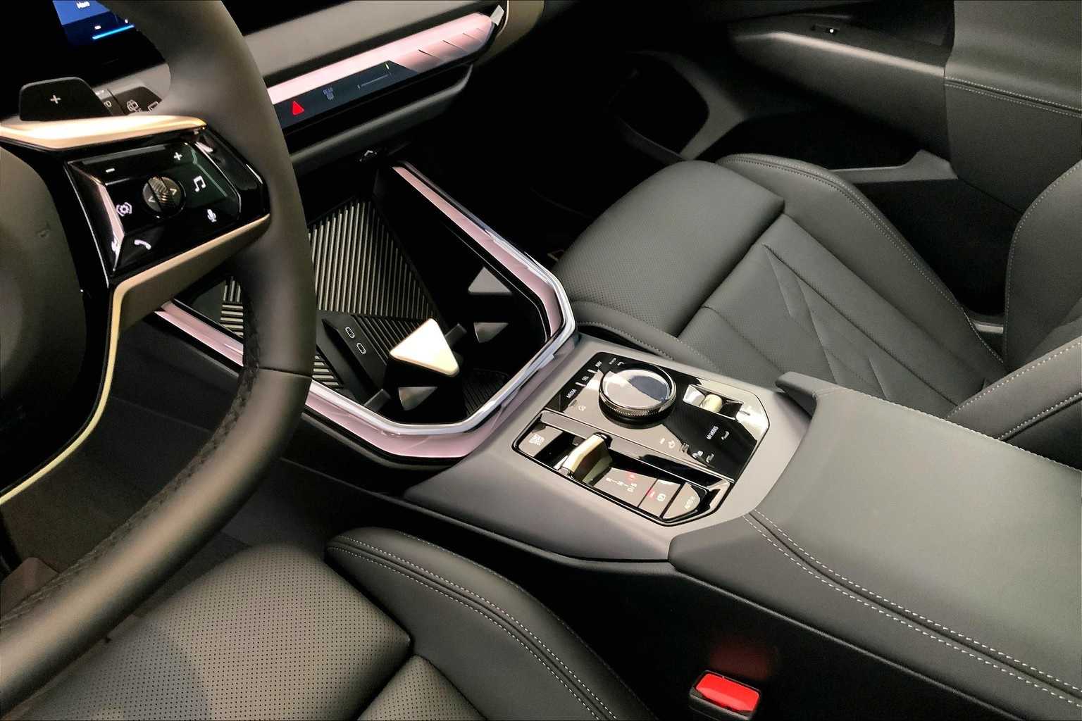 Thumbnail: 2025 BMW X3 - 16