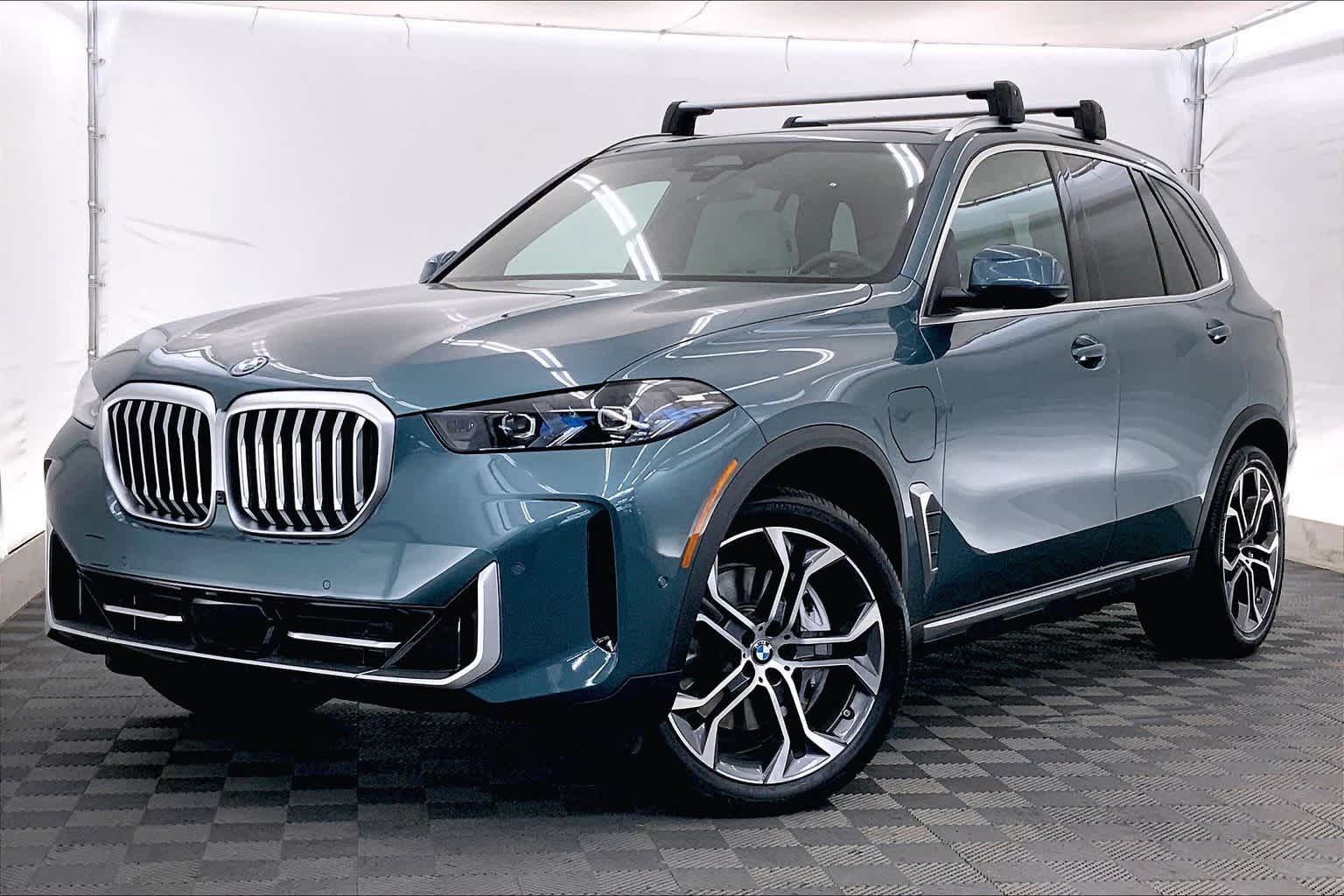 Thumbnail: 2025 BMW X5 - 1