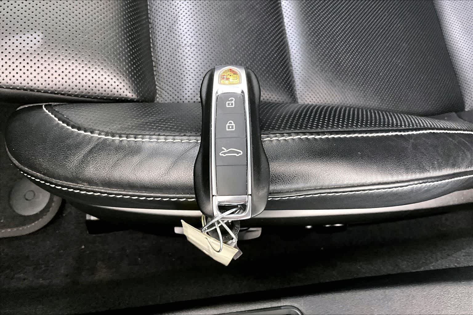 Thumbnail: 2020 Porsche 911 - 18