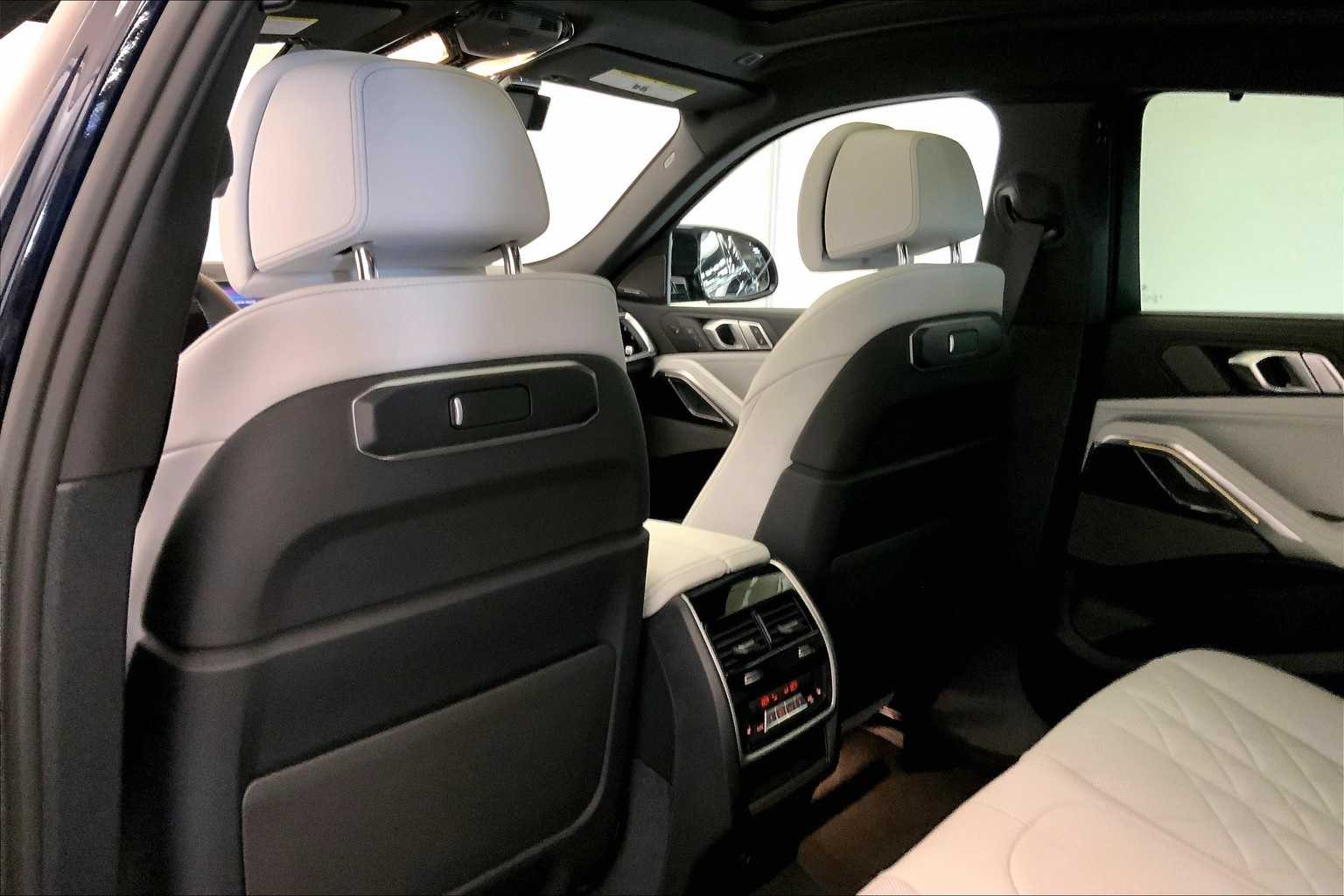 Thumbnail: 2026 BMW X6 - 12