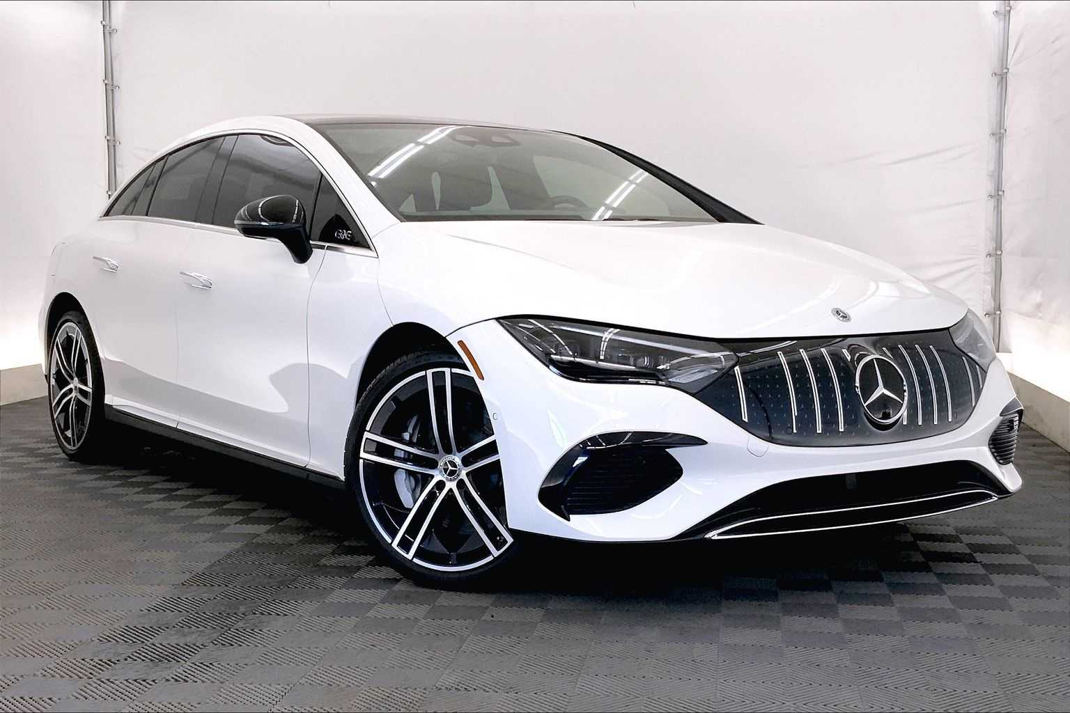 Thumbnail: 2024 Mercedes-Benz EQE - 21