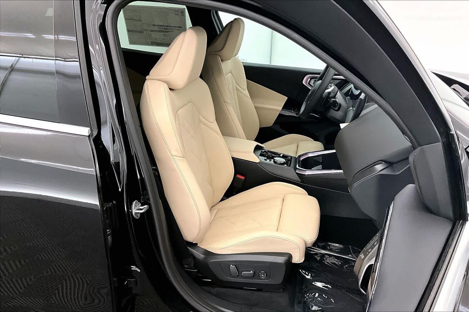 Thumbnail: 2026 BMW X3 - 14