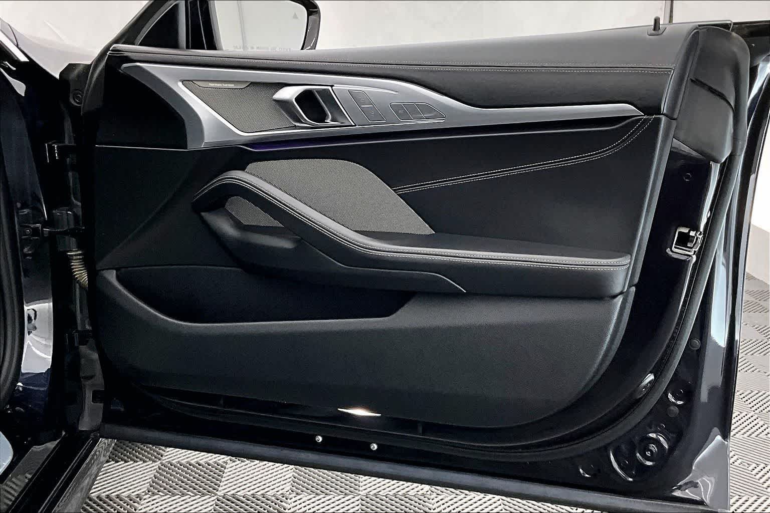 Thumbnail: 2020 BMW 8 Series - 28