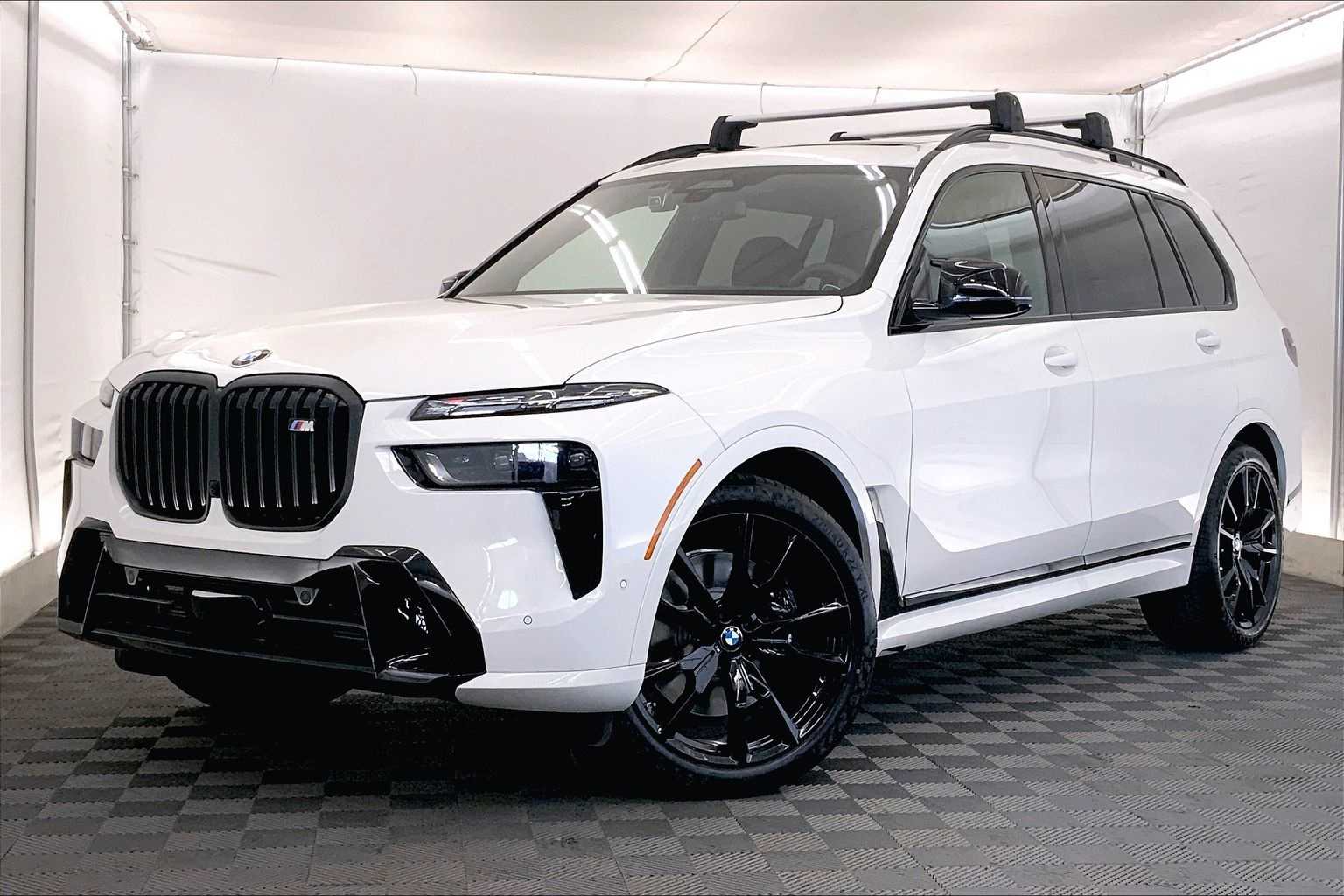 Thumbnail: 2026 BMW X7 - 1