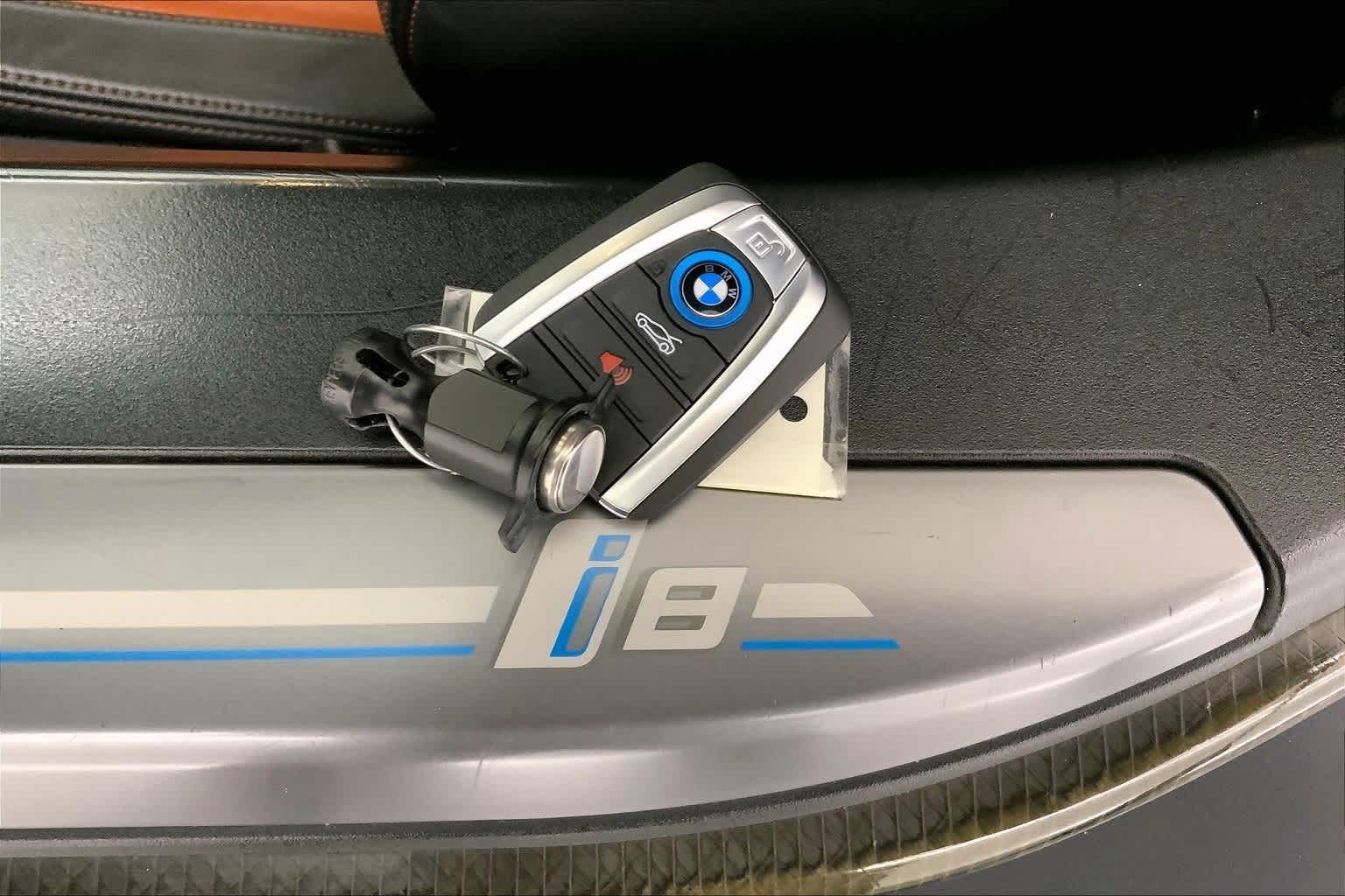 Thumbnail: 2019 BMW  - 17