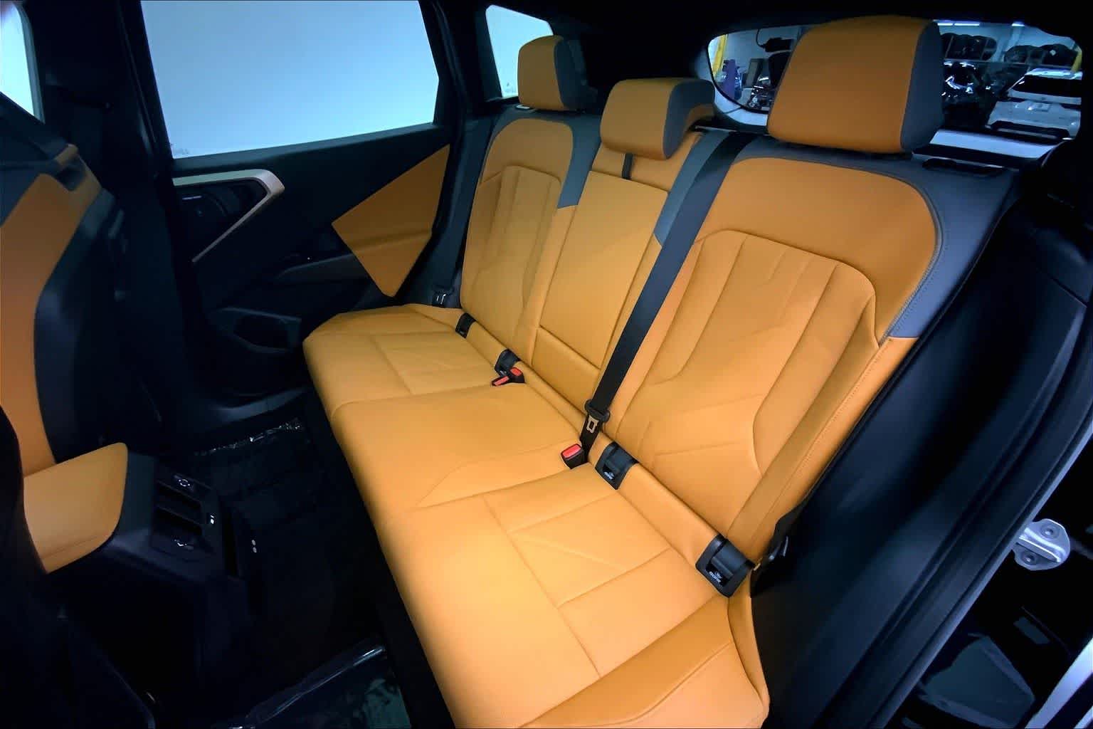 Thumbnail: 2025 BMW X3 - 13