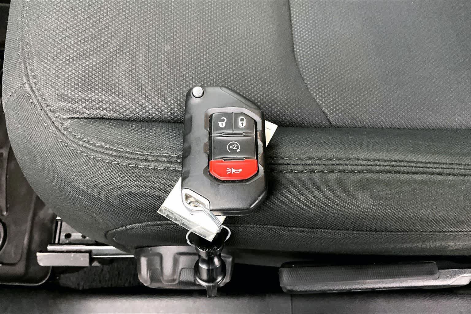 Thumbnail: 2020 Jeep Wrangler - 19