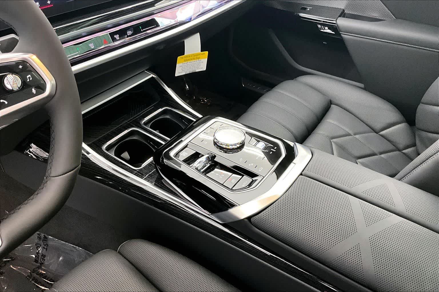 Thumbnail: 2026 BMW 7 Series - 17