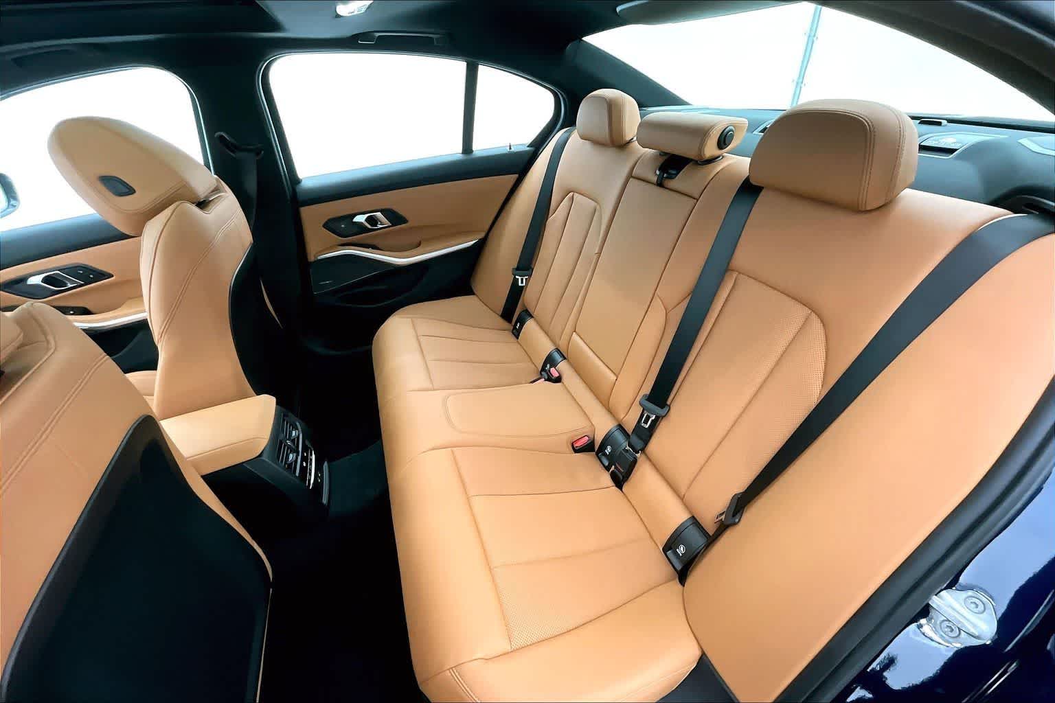 Thumbnail: 2026 BMW 3 Series - 13