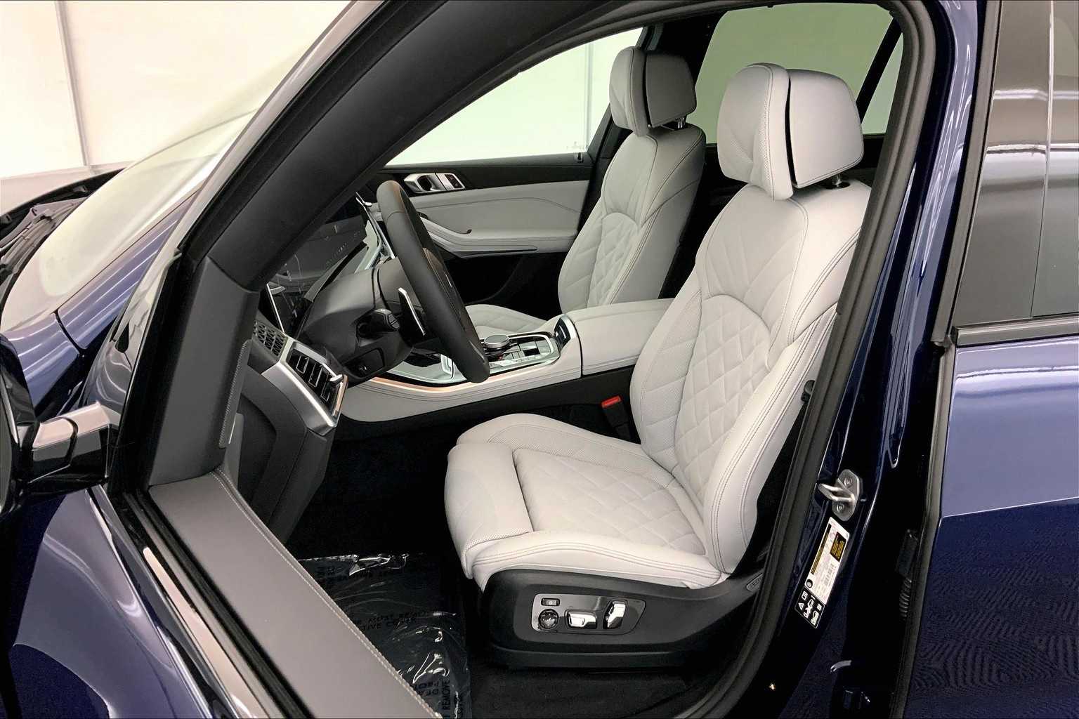 Thumbnail: 2026 BMW X5 - 11