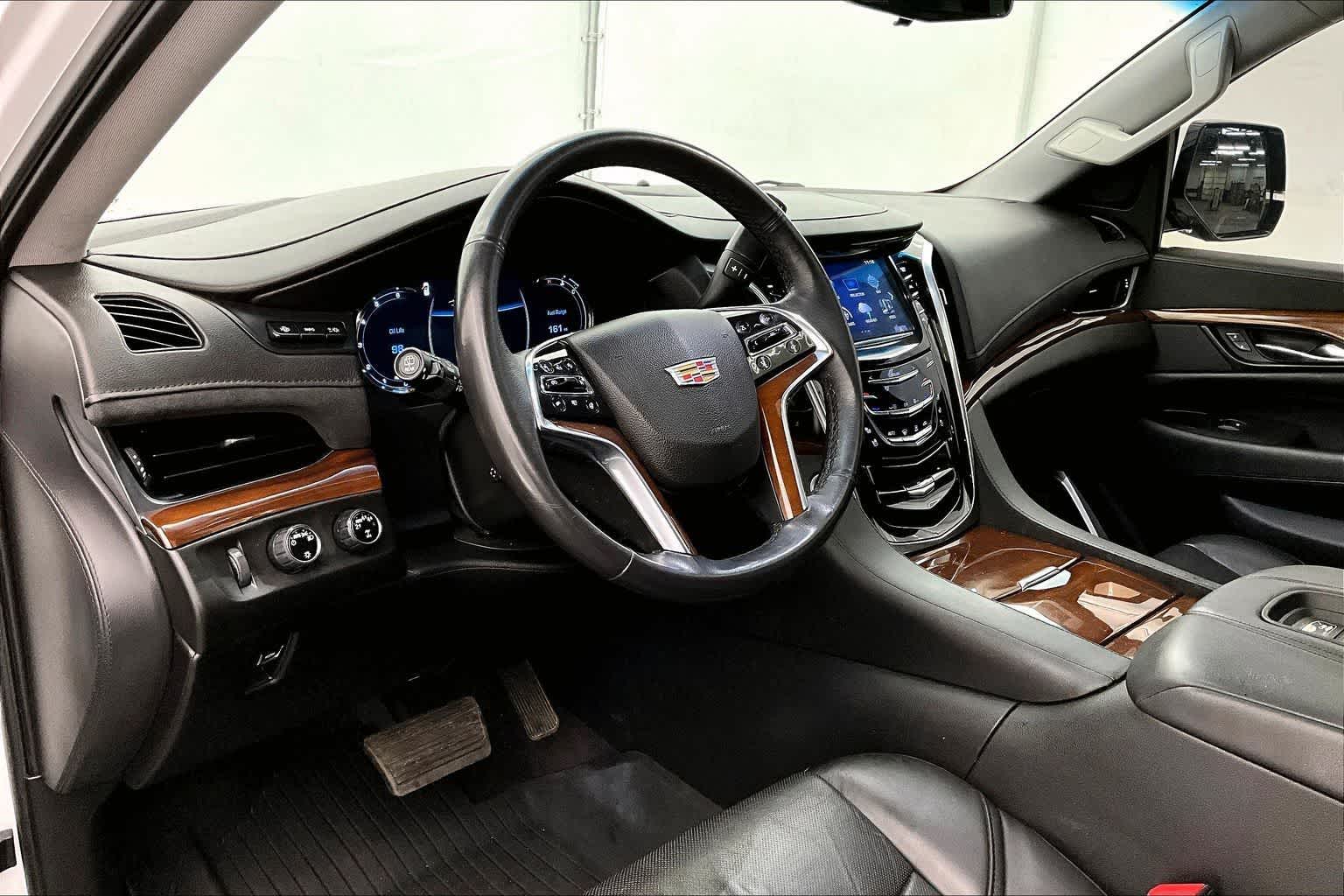 Thumbnail: 2020 Cadillac Escalade - 2