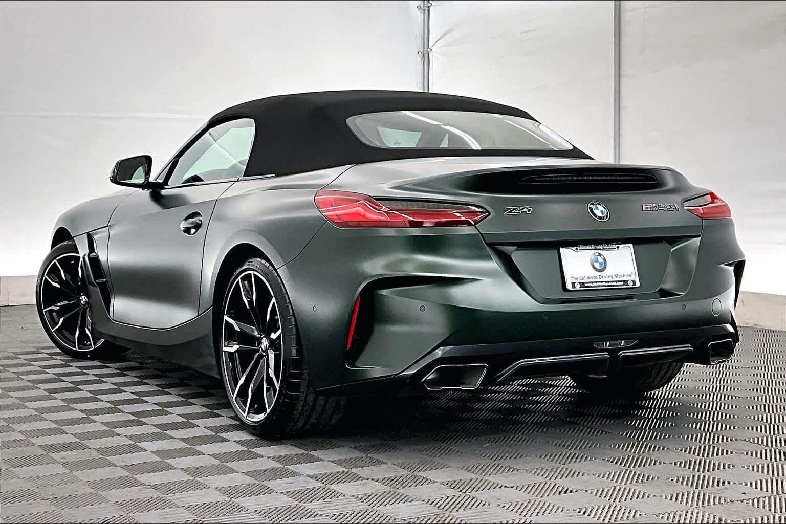 Thumbnail: 2026 BMW Z4 - 4