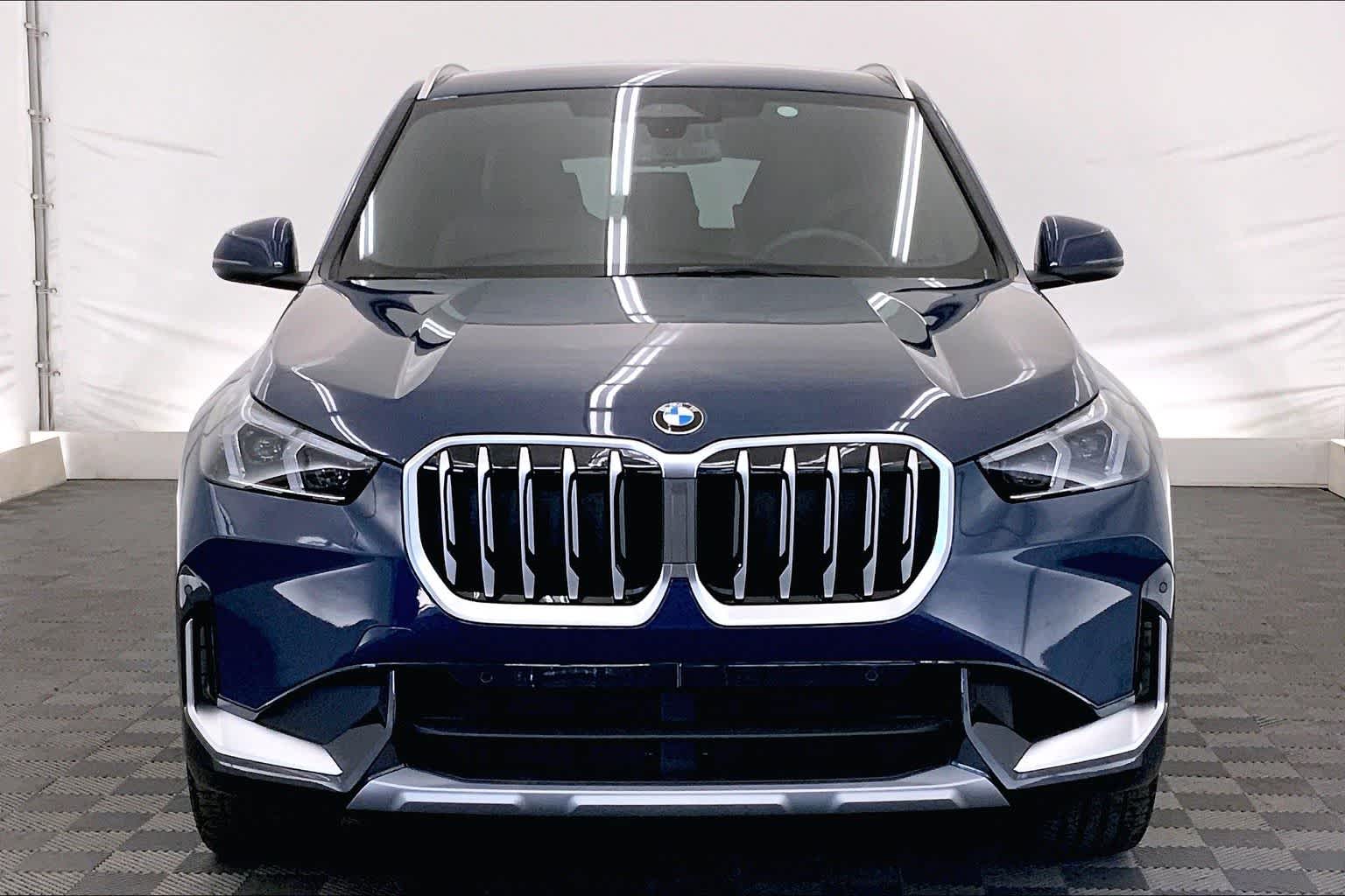 Thumbnail: 2026 BMW X1 - 6
