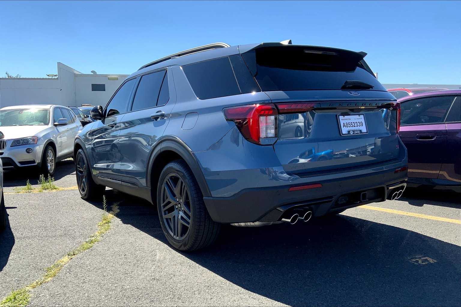 Thumbnail: 2025 Ford Explorer - 4