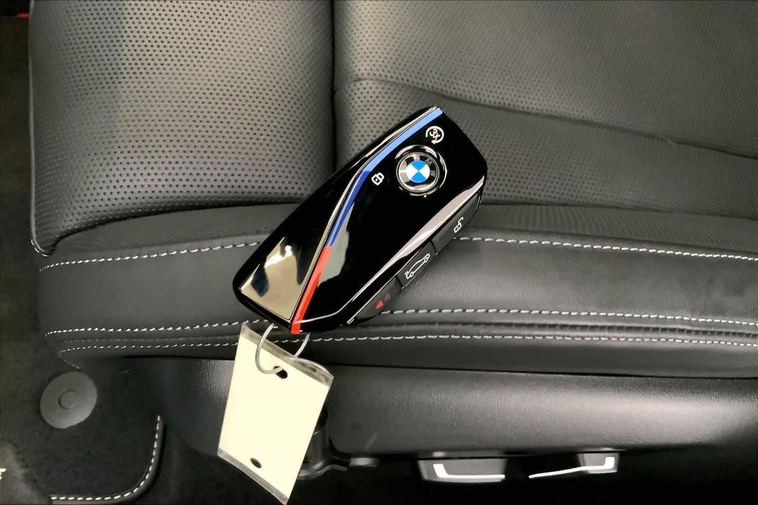 Thumbnail: 2025 BMW M5 - 19