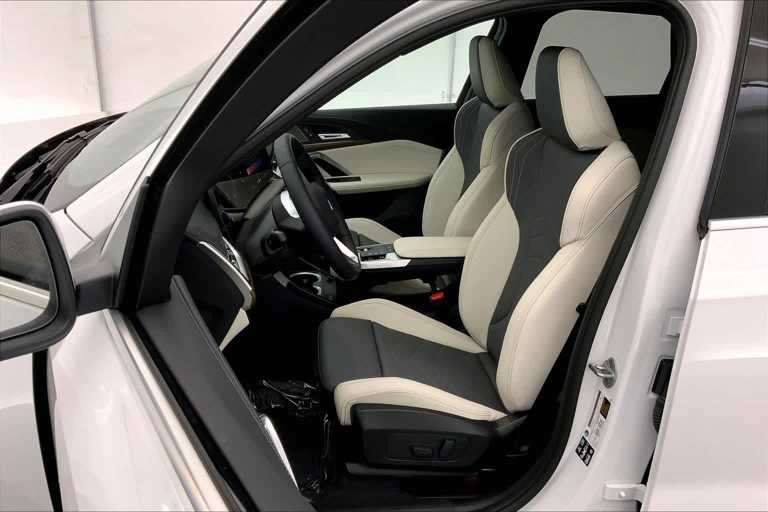 Thumbnail: 2026 BMW X1 - 11