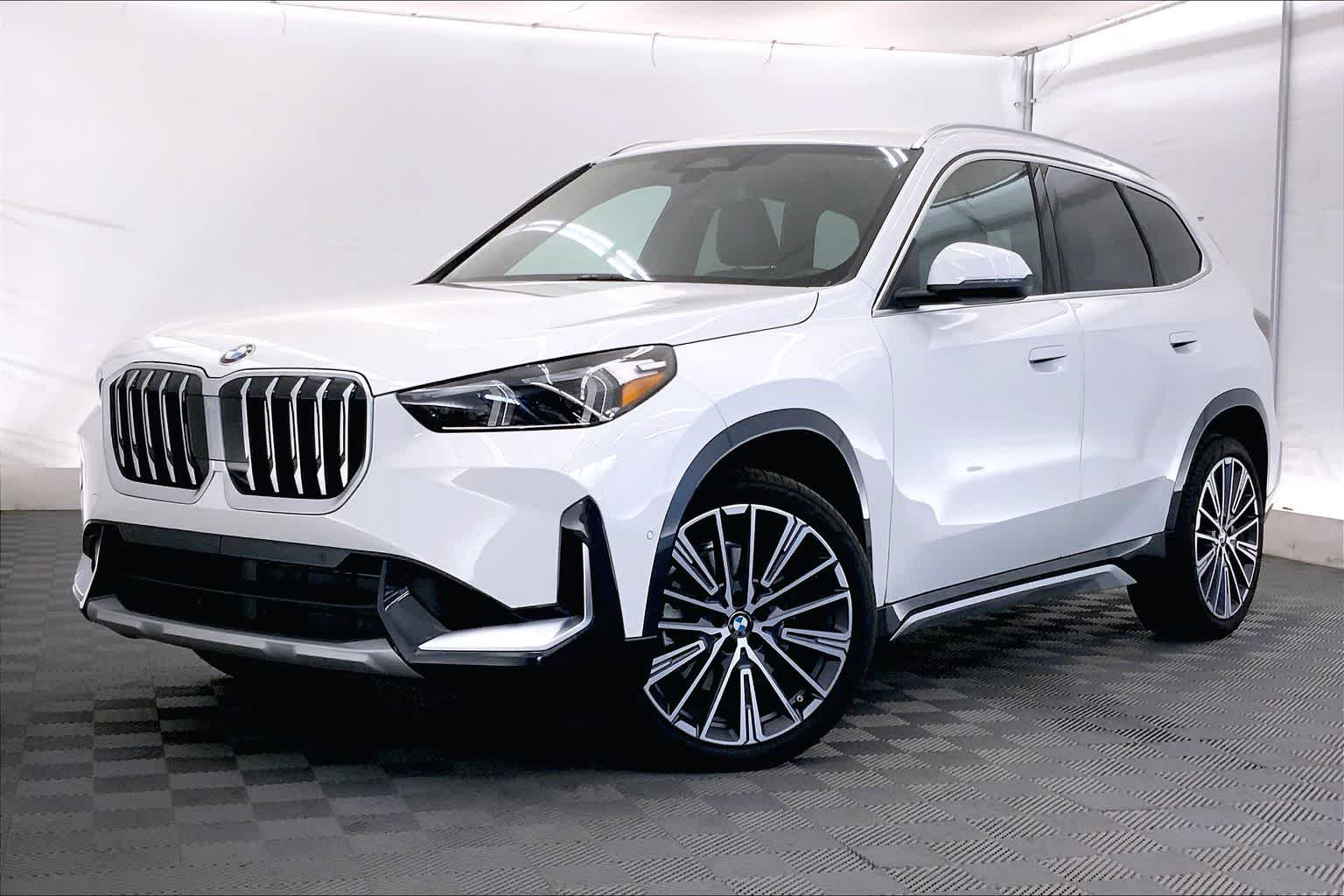 Thumbnail: 2025 BMW X1 - 1