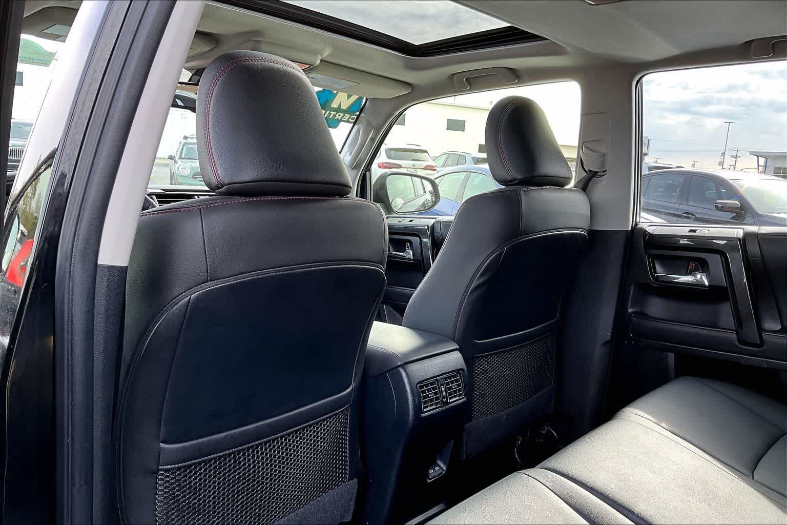 Thumbnail: 2024 Toyota 4Runner - 12