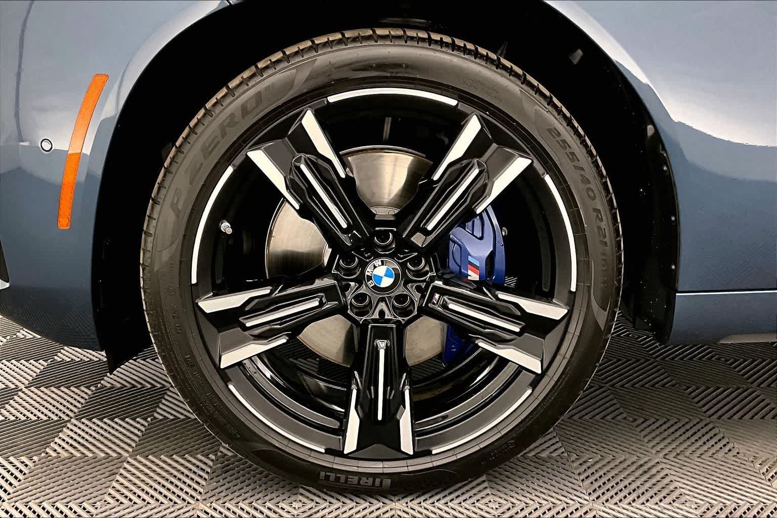 Thumbnail: 2025 BMW X3 - 8