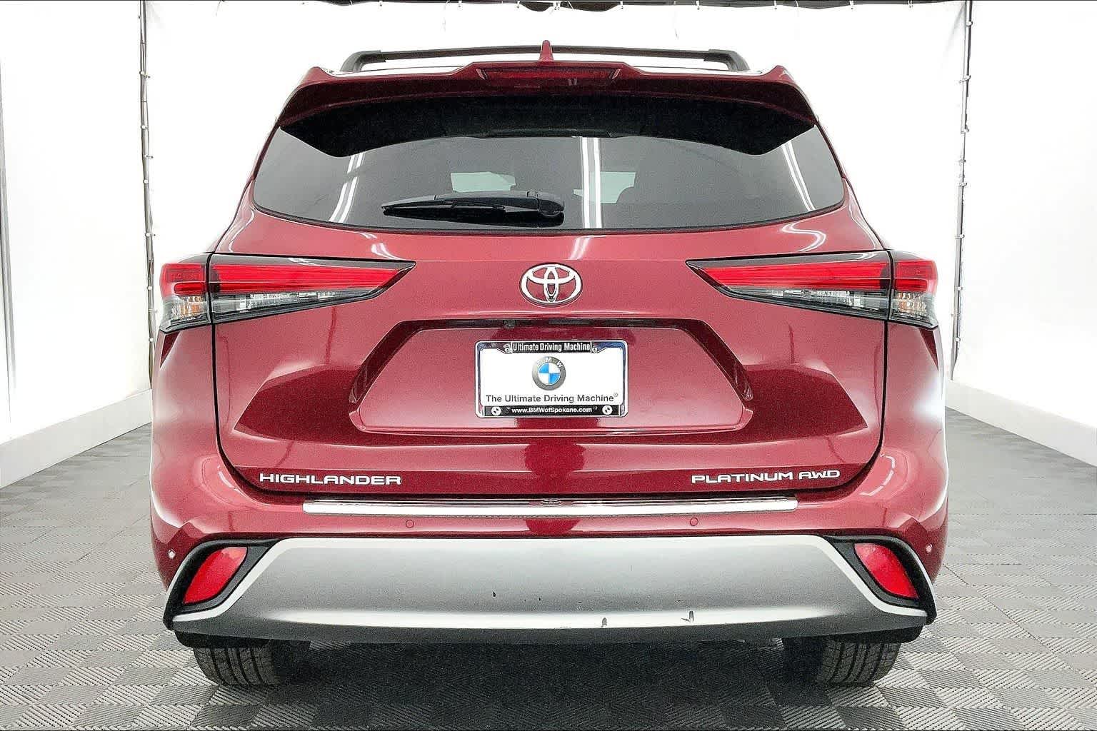 Thumbnail: 2022 Toyota Highlander - 5