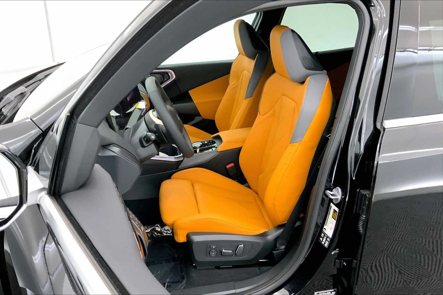 Thumbnail: 2025 BMW X3 - 11