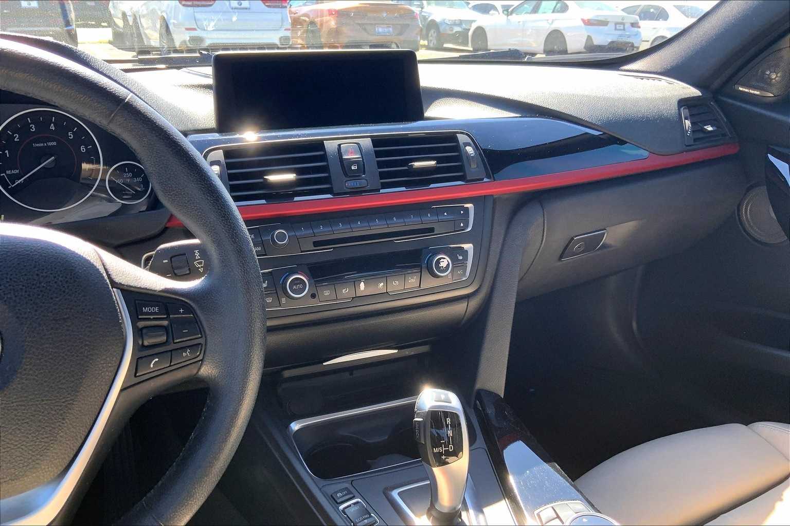 Thumbnail: 2014 BMW 3 Series - 16