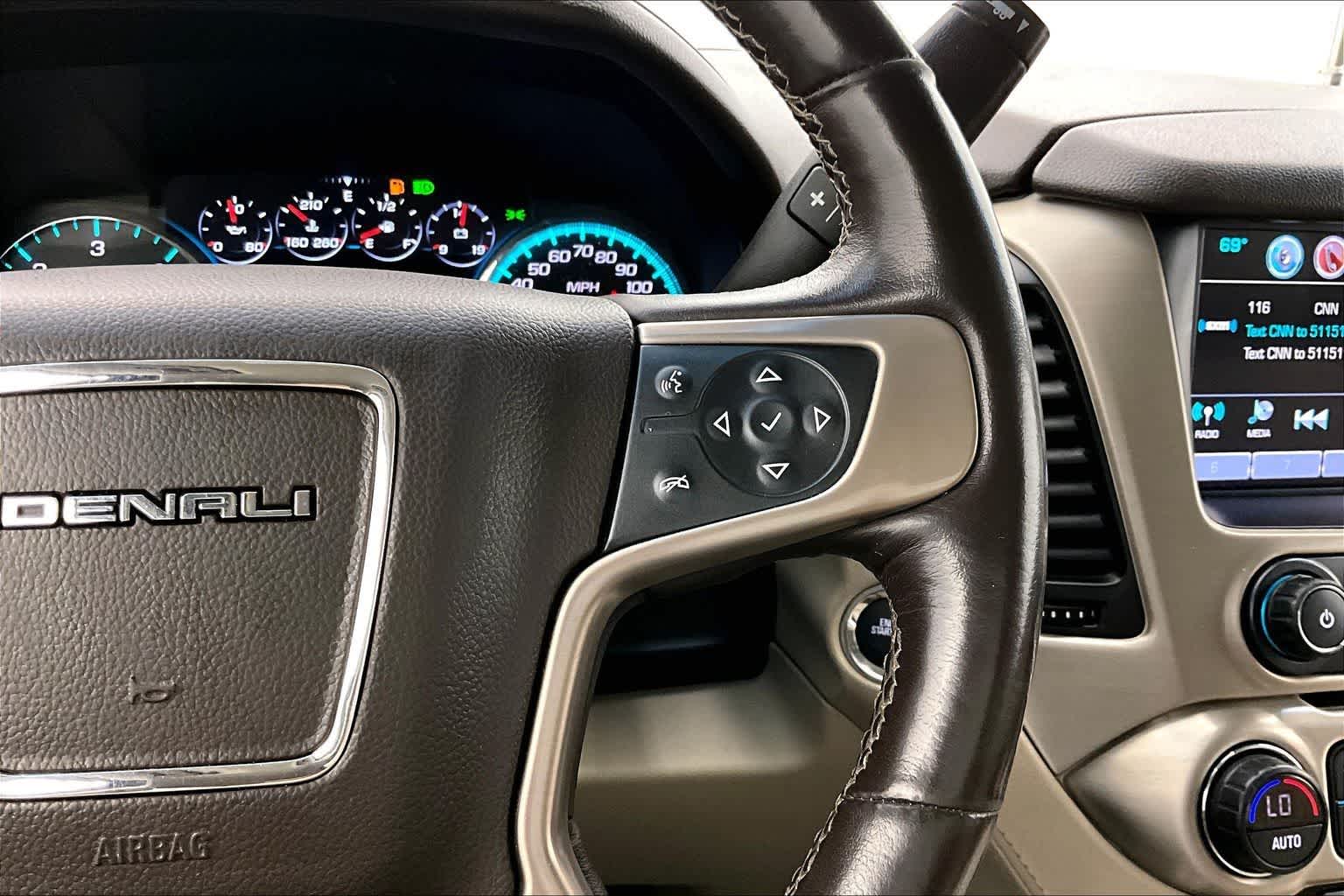 Thumbnail: 2019 GMC Yukon XL - 25