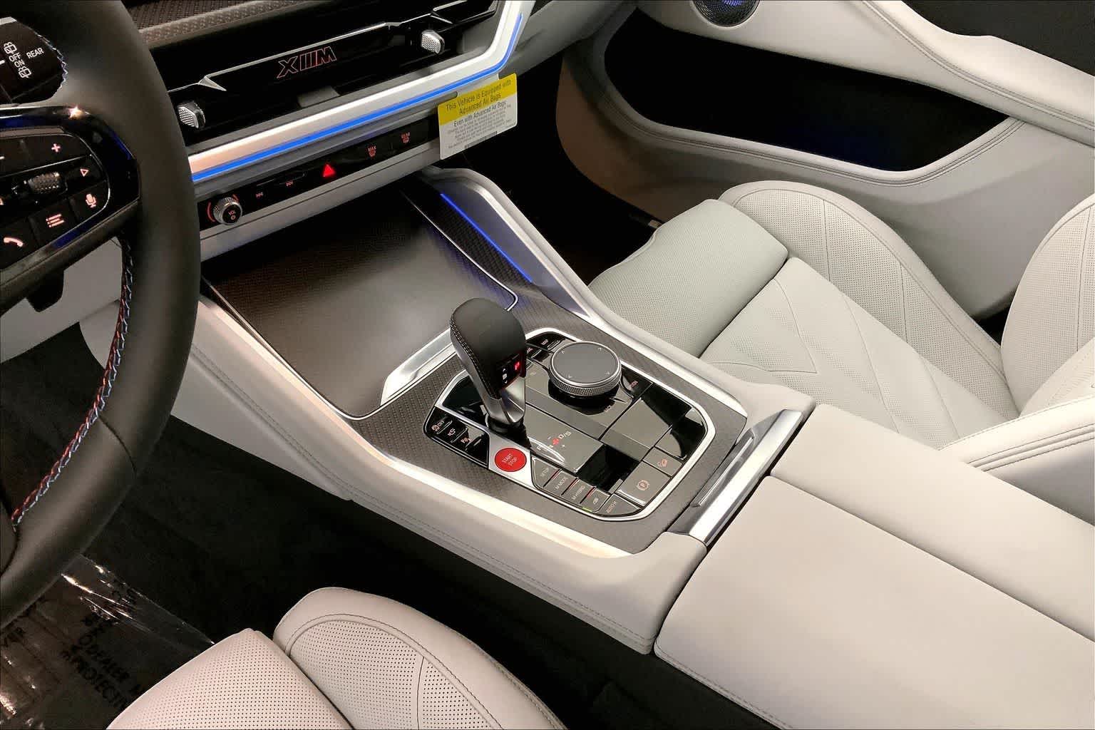 Thumbnail: 2026 BMW XM - 17