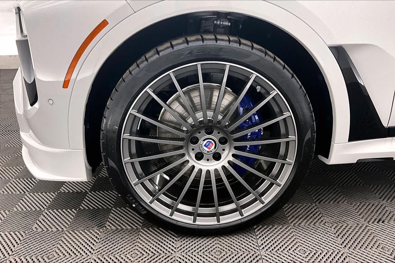 Thumbnail: 2026 BMW X7 - 8