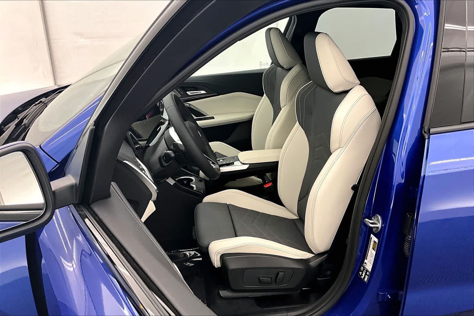 Thumbnail: 2026 BMW X1 - 11