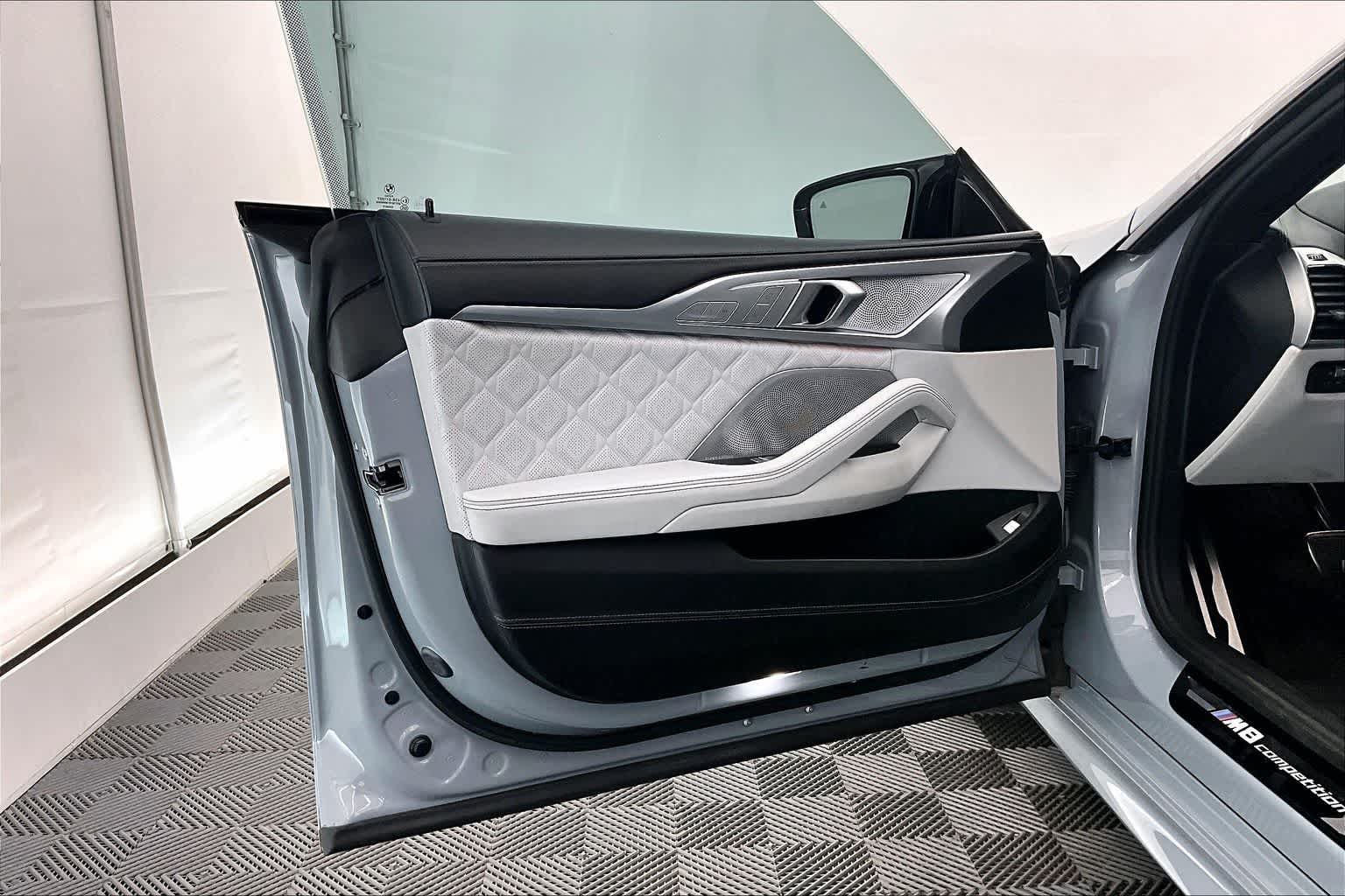 Thumbnail: 2023 BMW M8 - 27