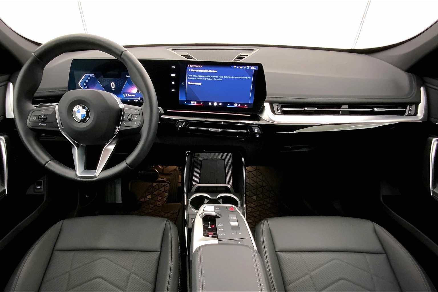 Thumbnail: 2025 BMW X1 - 10