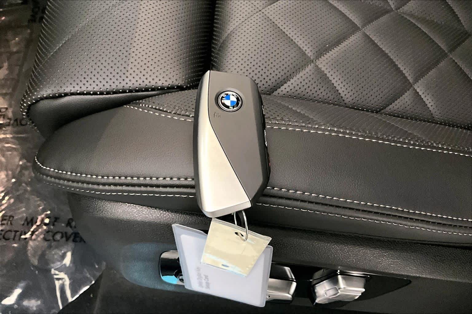 Thumbnail: 2026 BMW X5 - 20