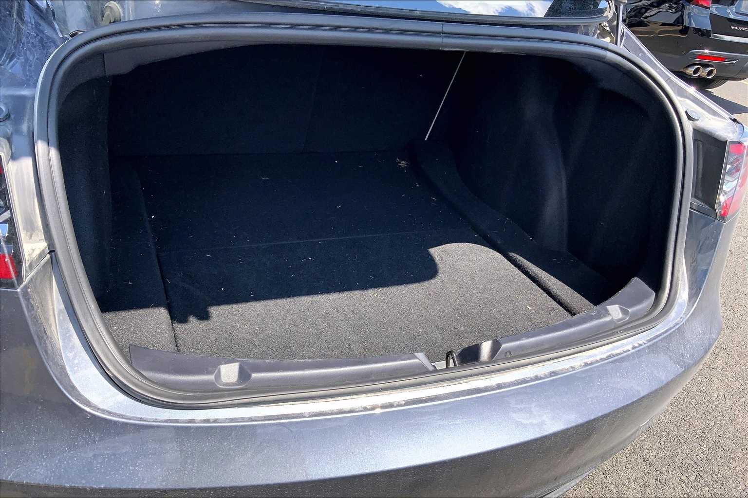 Thumbnail: 2023 Tesla Model 3 - 19