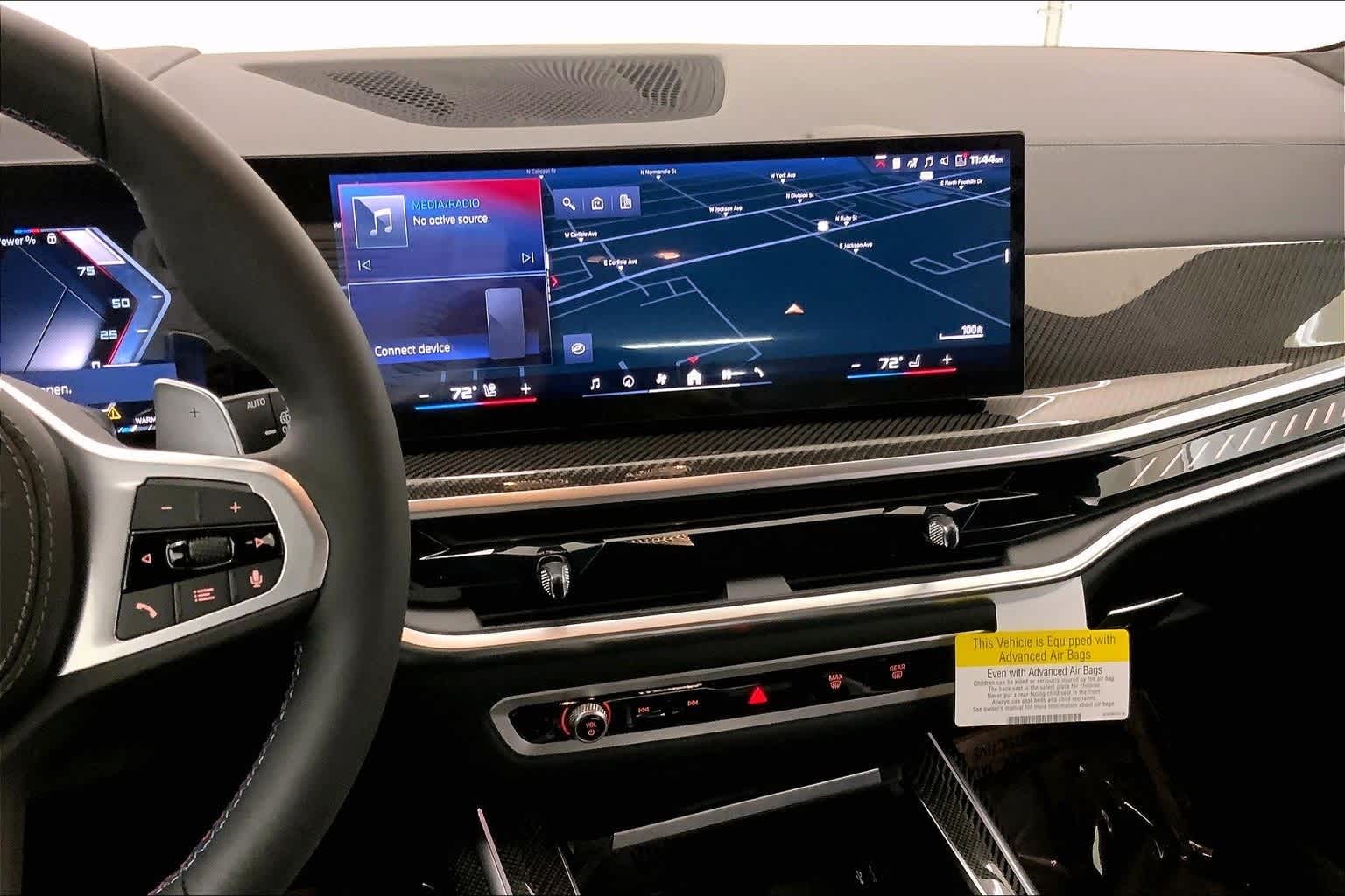 Thumbnail: 2026 BMW X7 - 16