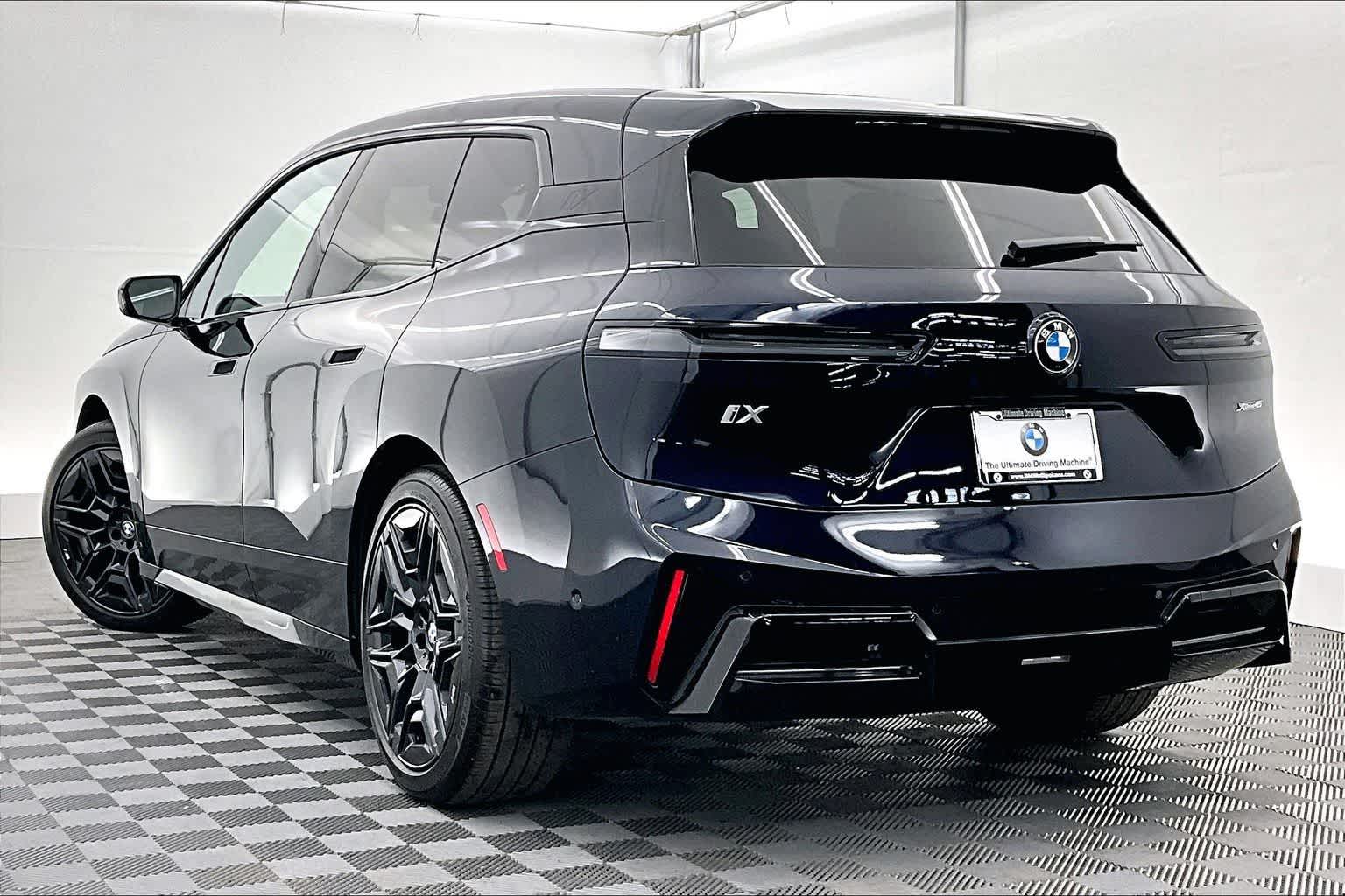 Thumbnail: 2026 BMW iX - 4